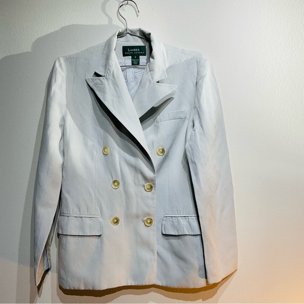 Ralph Lauren Double-Breasted White Blazer with Gold Buttons Size 6 - Picture 9 of 13
